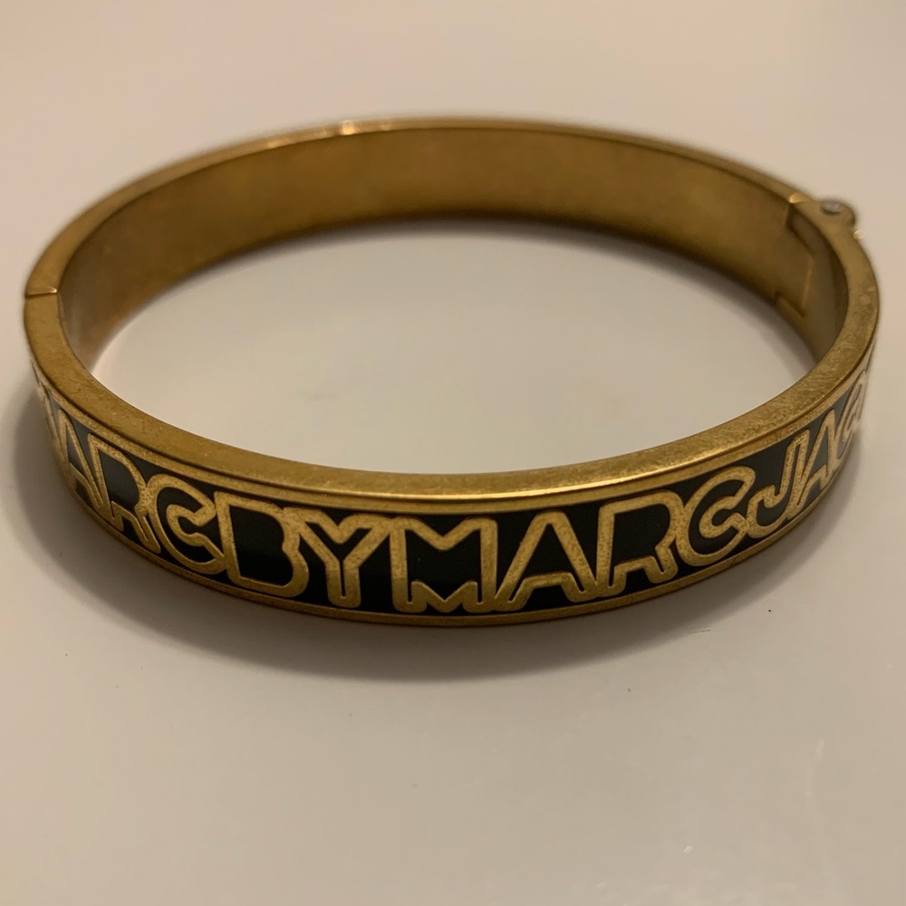Marc by Marc Jacobs hinged bangle